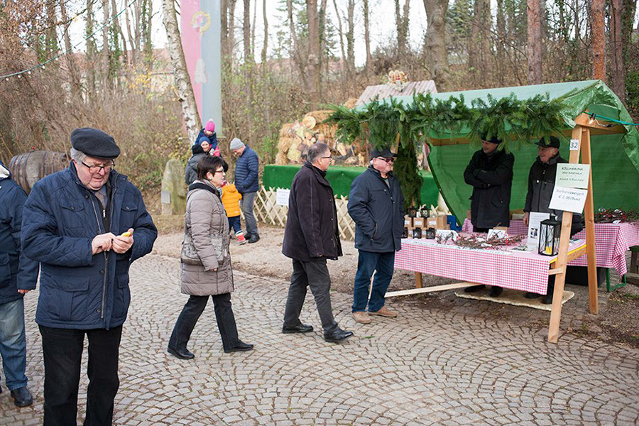 %_tempFileNameAdventmarkt2019%20(12)%