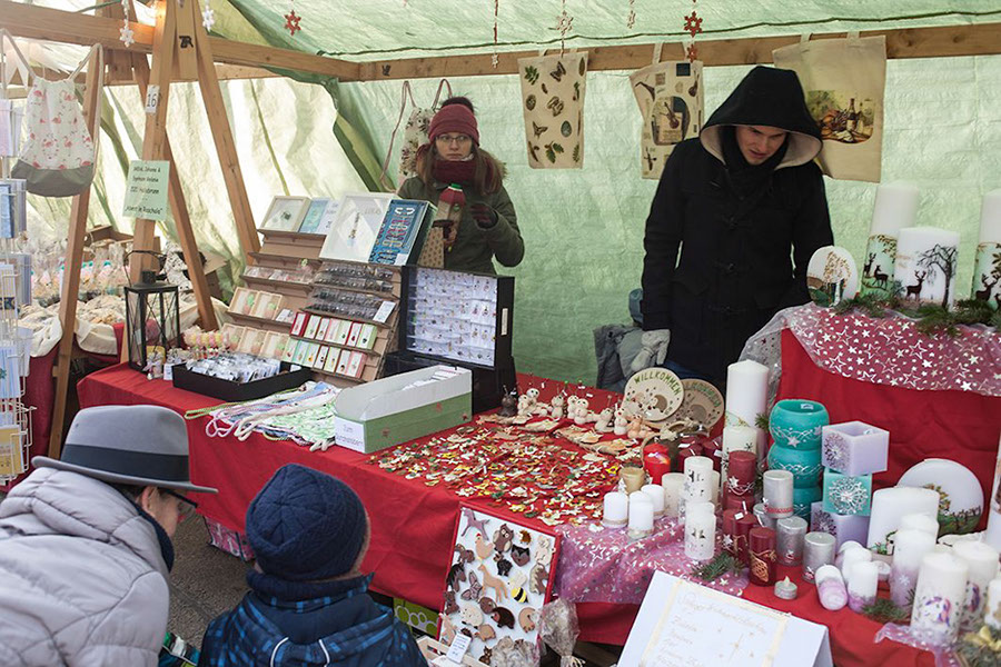 %_tempFileNameAdventmarkt2019%20(30)%