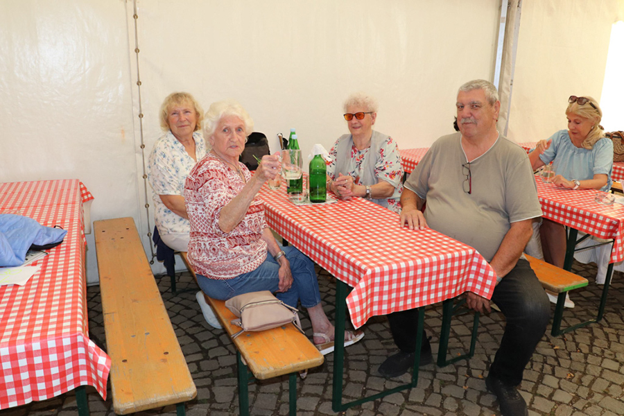 %_tempFileNameRingelreihn%20270822%20(13)%