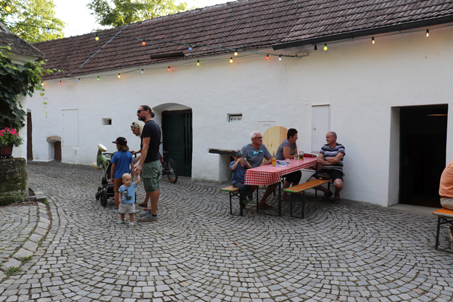 %_tempFileNameRingelreihn%20270822%20(48)%
